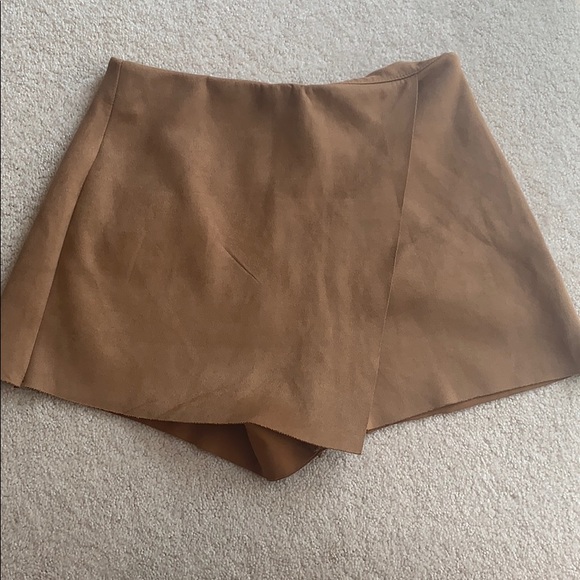 Camel vestique skort - Picture 1 of 4